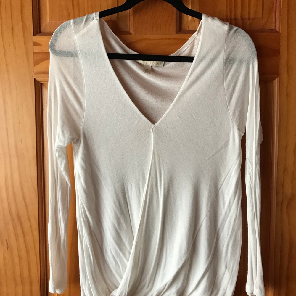 ✨price drop✨Size medium white top